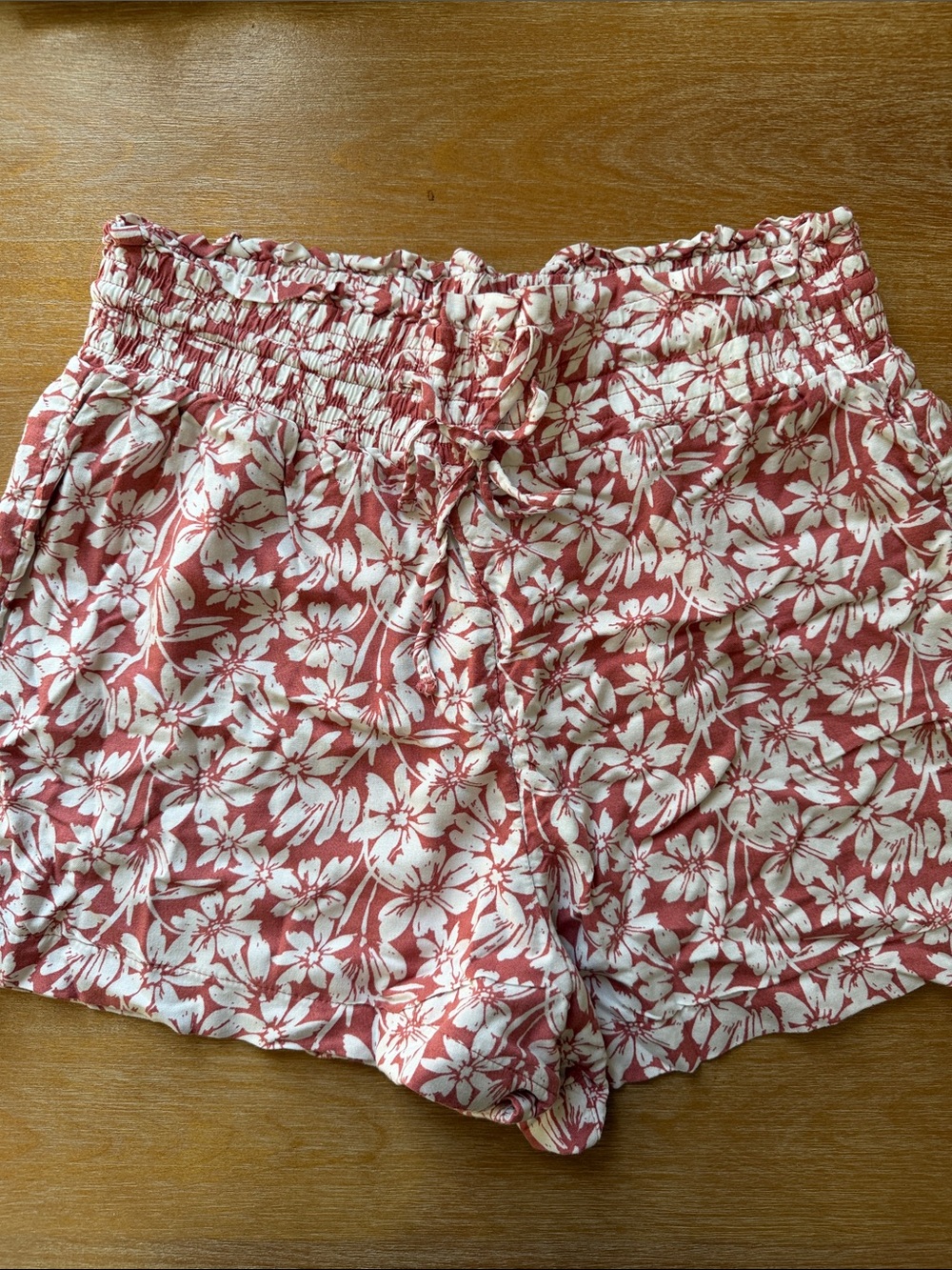 Women's Rusty Pink Floral Elastic-Waist Shorts